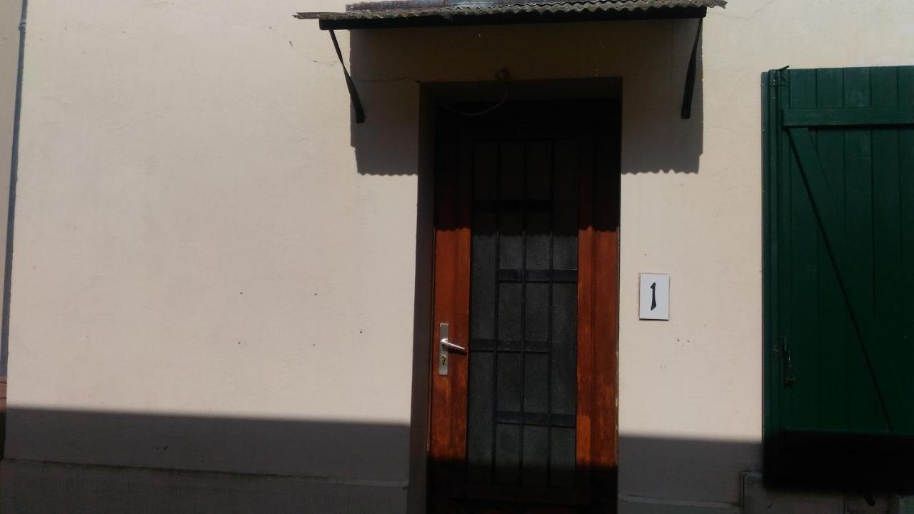 Maison En Location Fresnes Sur Marne Exterior photo